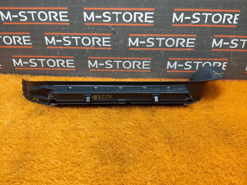 Накладка на порог салона, 350 рублей, Красноярск