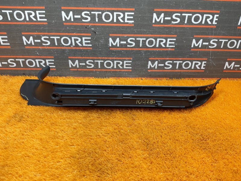 Накладка на порог салона, 350 рублей, Красноярск