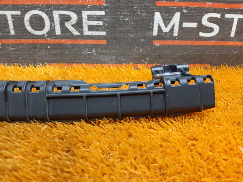 Направляющая стекла двери, 340 рублей, Красноярск