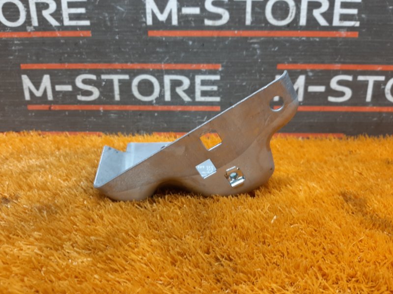 кронштейн обшивки багажника, 200 рублей, Красноярск