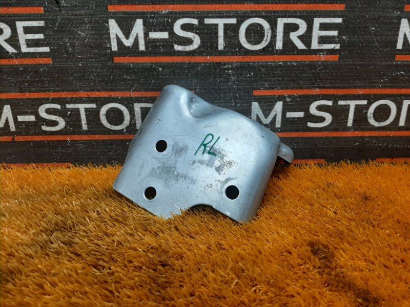 кронштейн обшивки багажника, 200 рублей, Красноярск