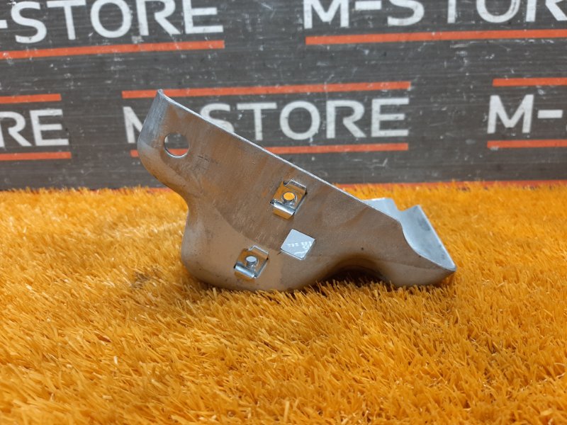 кронштейн обшивки багажника, 200 рублей, Красноярск