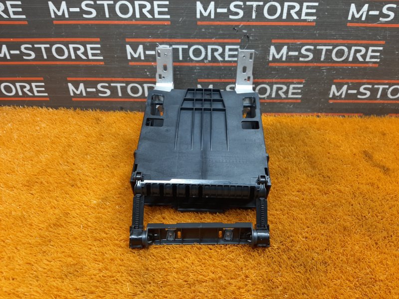 кронштейн, 630 рублей, Красноярск