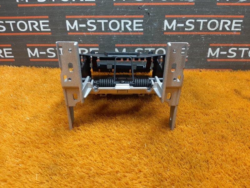 кронштейн, 630 рублей, Красноярск