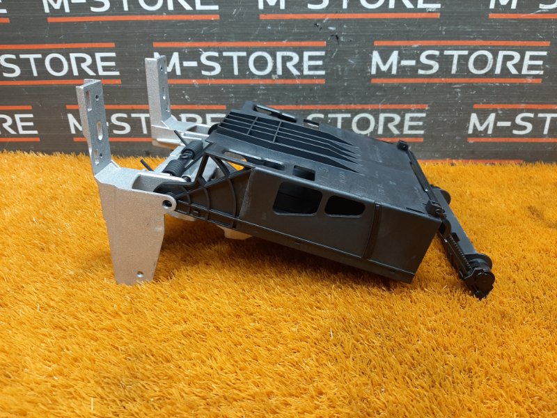 кронштейн, 630 рублей, Красноярск