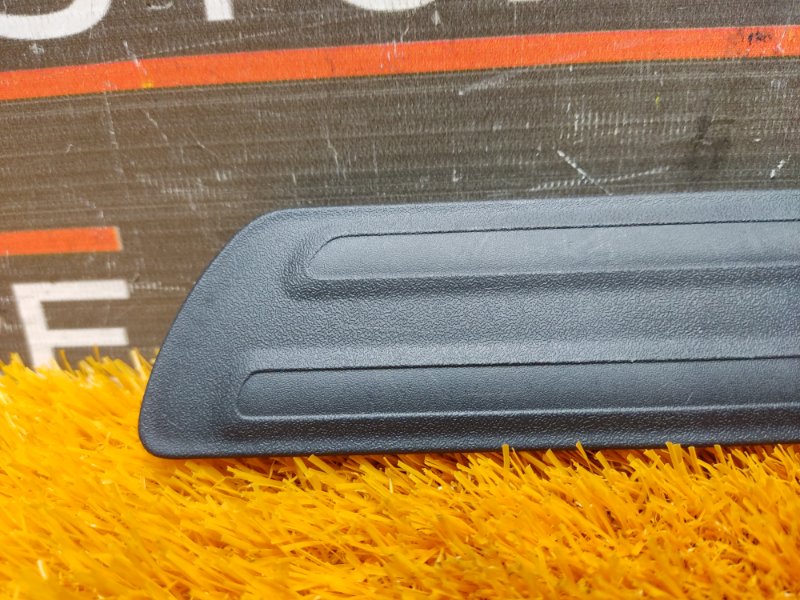 Накладка на порог салона, 350 рублей, Красноярск