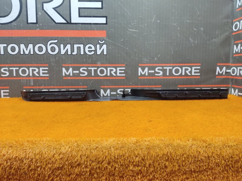 Накладка на порог салона, 670 рублей, Красноярск