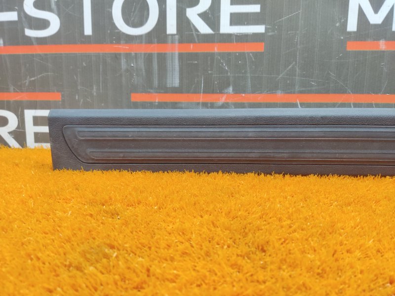 Накладка на порог салона, 670 рублей, Красноярск