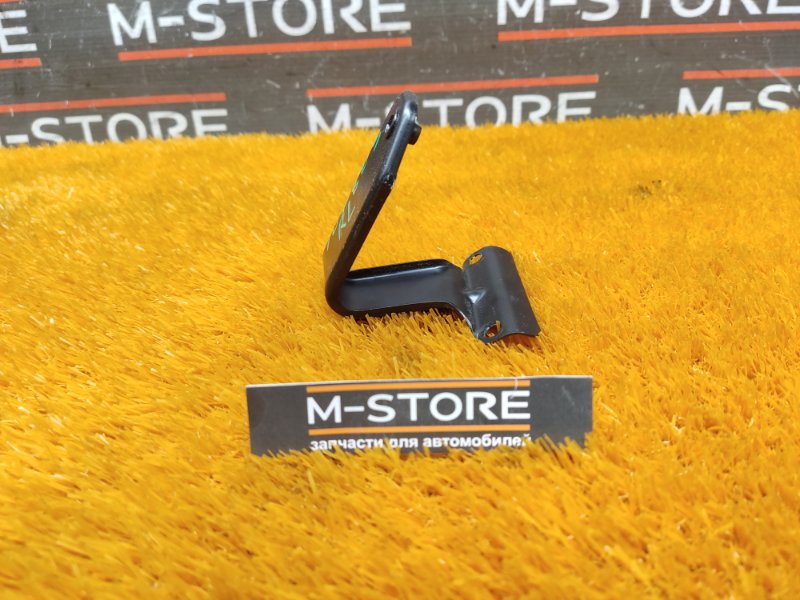 кронштейн обшивки багажника, 200 рублей, Красноярск