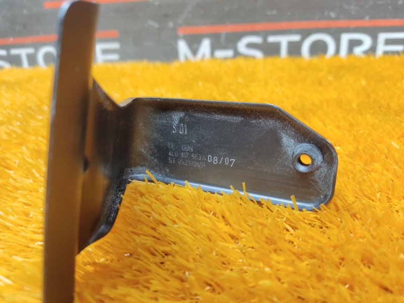 кронштейн обшивки багажника, 200 рублей, Красноярск