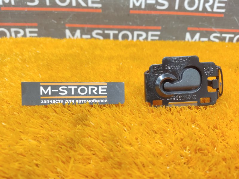 Кронштейн полки багажника, 250 рублей, Красноярск