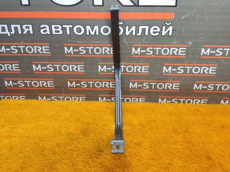 Крепление топливного бака, 930 рублей, Красноярск