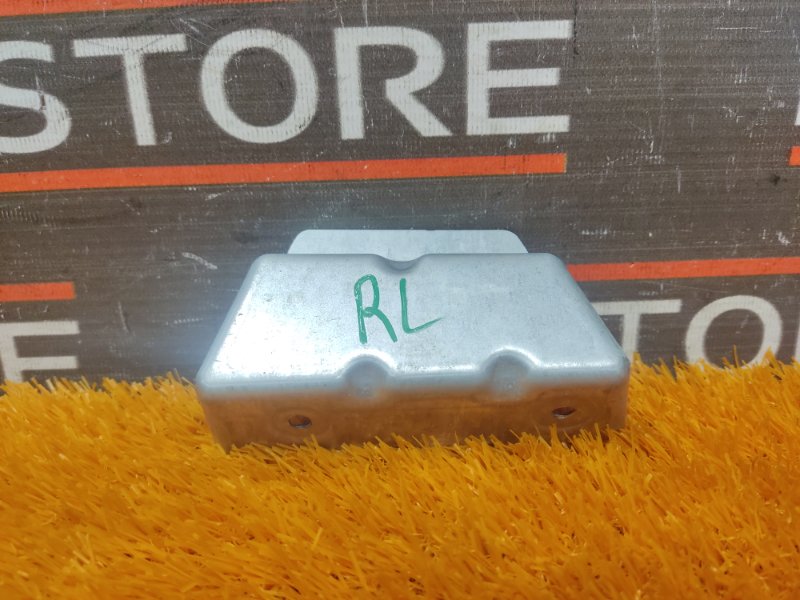 кронштейн обшивки багажника, 280 рублей, Красноярск