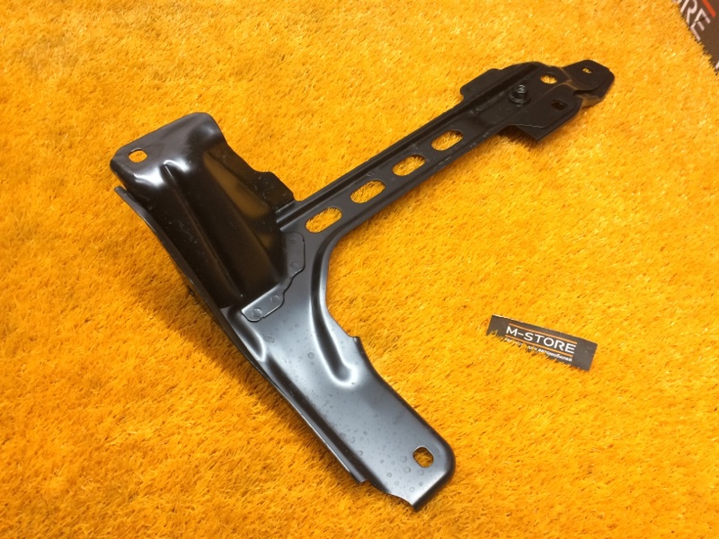 Кронштейн сиденья, 340 рублей, Красноярск