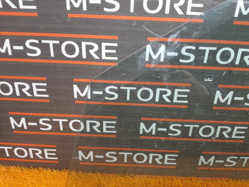 Стекло боковое, 1300 рублей, Красноярск