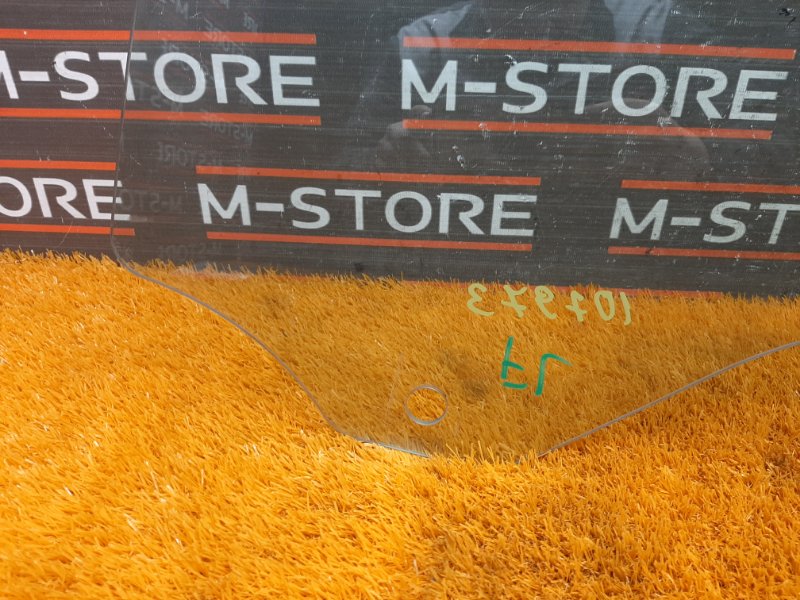 Стекло боковое, 1300 рублей, Красноярск