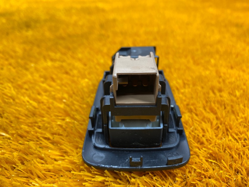 кнопка стеклоподъемника, 350 рублей, Красноярск