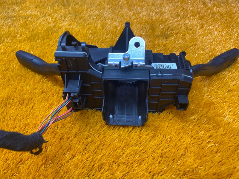 блок подрулевых переключателей, 1000 рублей, Красноярск