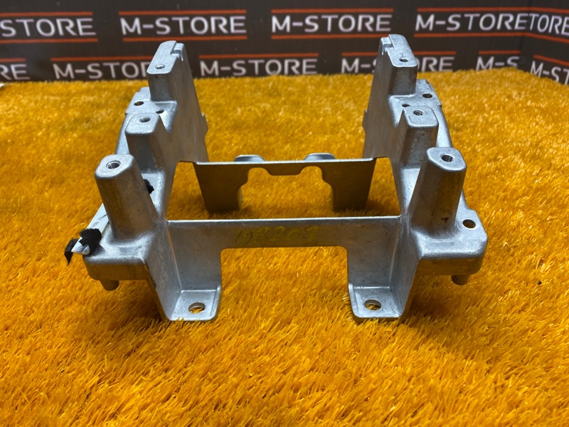 Кронштейн подлокотника, 340 рублей, Красноярск