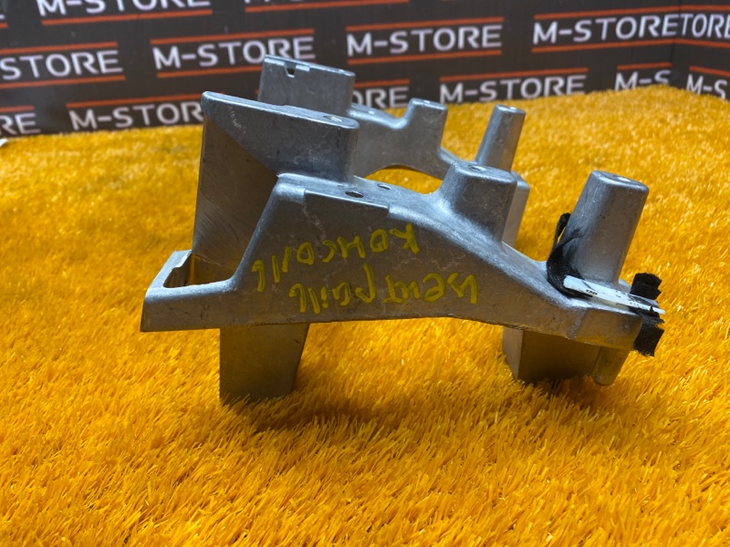 Кронштейн подлокотника, 340 рублей, Красноярск