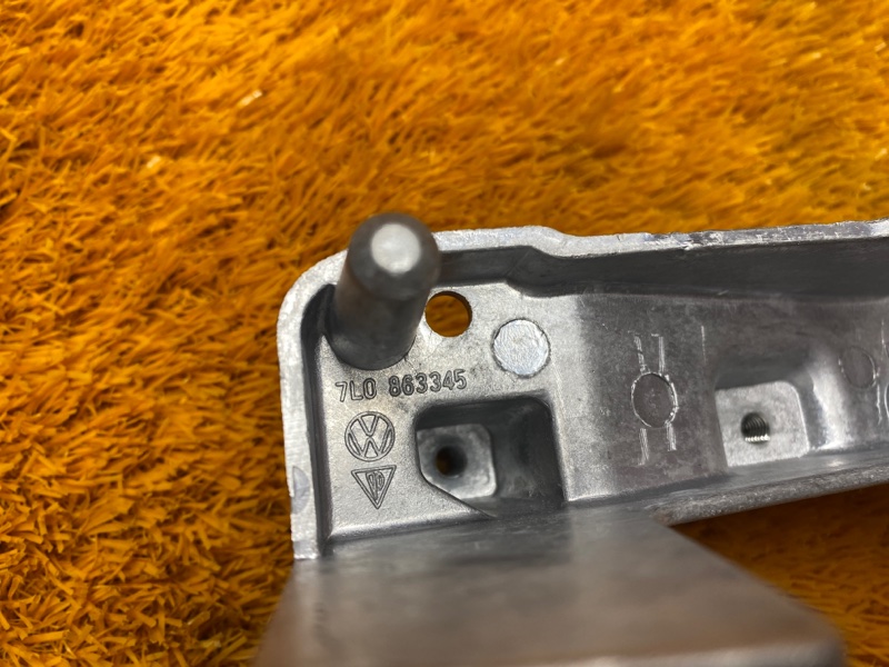 Кронштейн подлокотника, 340 рублей, Красноярск