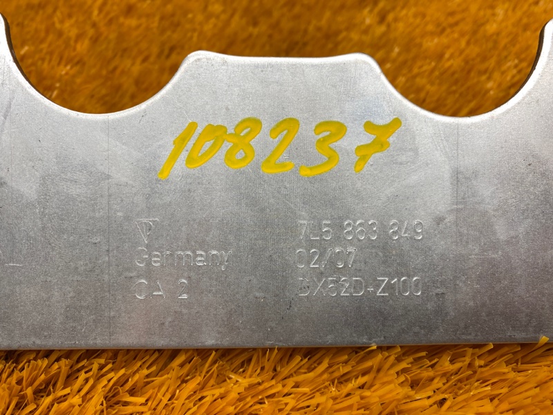 кронштейн центральной консоли, 300 рублей, Красноярск