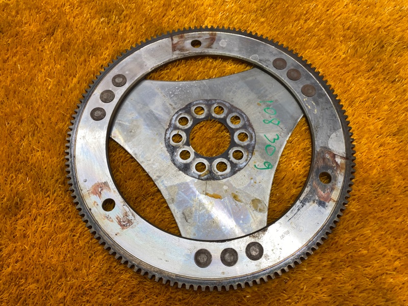 маховик, 670 рублей, Красноярск