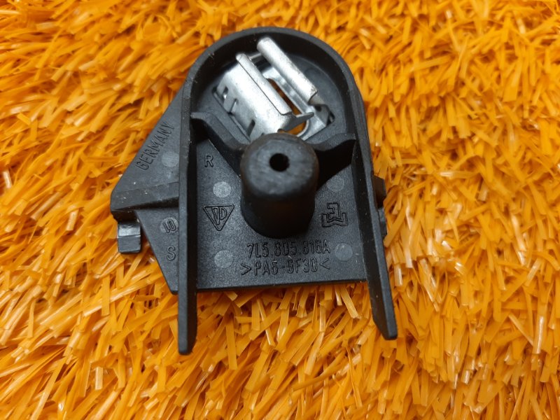 Кронштейн крышки двигателя, 300 рублей, Красноярск