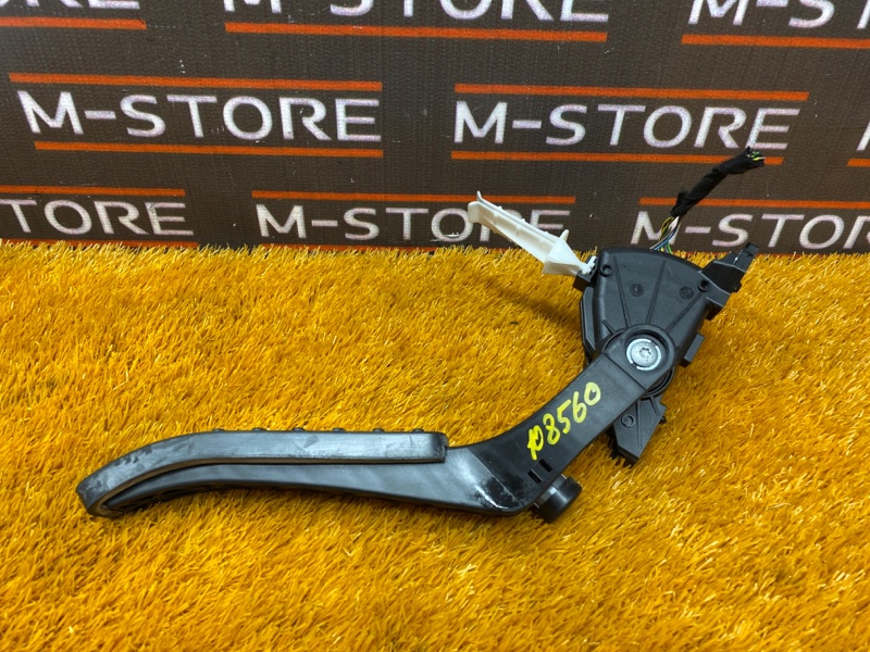 педаль газа, 500 рублей, Красноярск