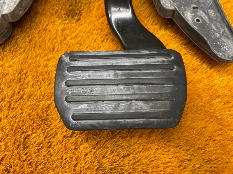 педаль тормоза, 350 рублей, Красноярск