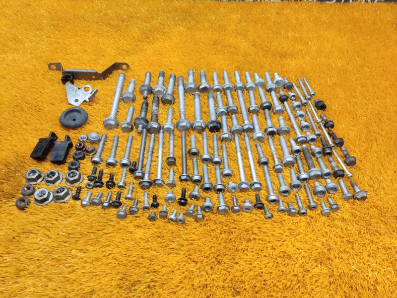 болты и гайки, 930 рублей, Красноярск