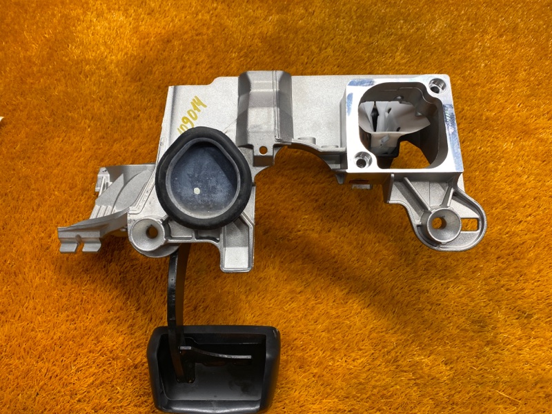 педаль тормоза, 670 рублей, Красноярск