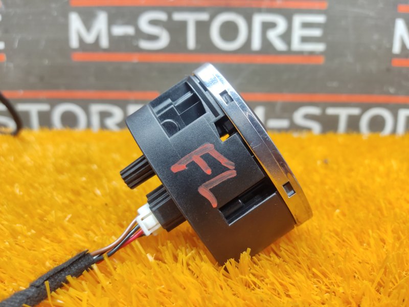 Кнопка открывания багажника, 540 рублей, Красноярск