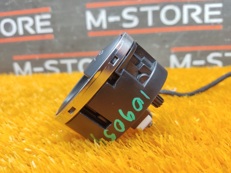 Кнопка открывания багажника, 540 рублей, Красноярск