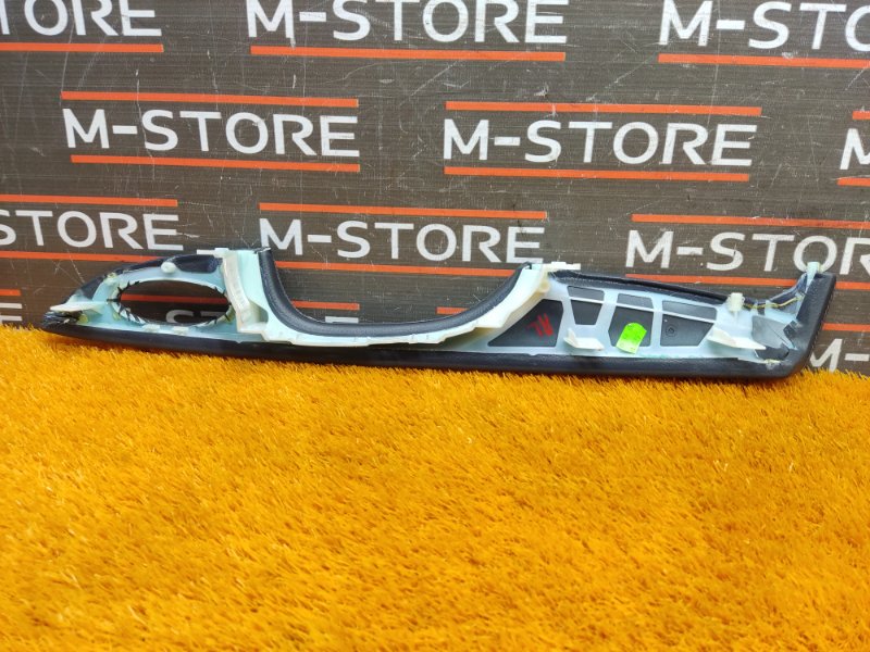 Подлокотник двери, 340 рублей, Красноярск