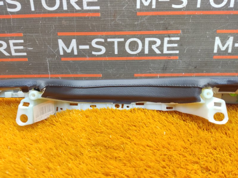 Подлокотник двери, 340 рублей, Красноярск