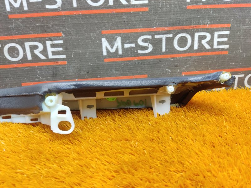 Подлокотник двери, 340 рублей, Красноярск