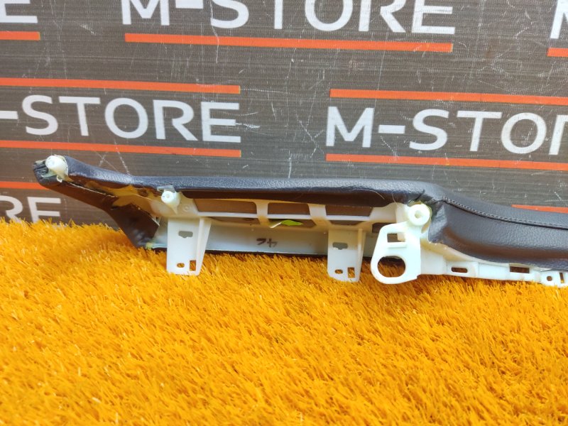 Подлокотник двери, 340 рублей, Красноярск