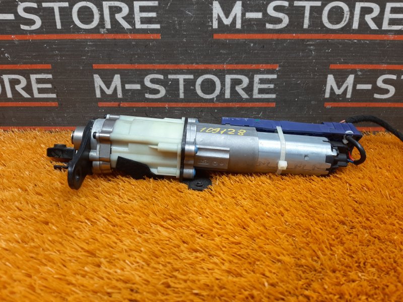 Мотор открывания багажника, 2600 рублей, Красноярск