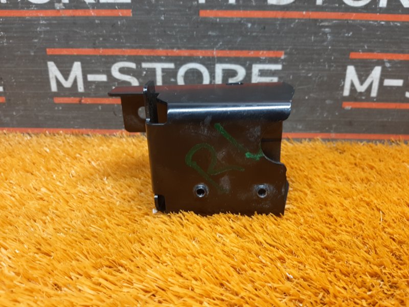 Кронштейн буксировочной петли, 300 рублей, Красноярск