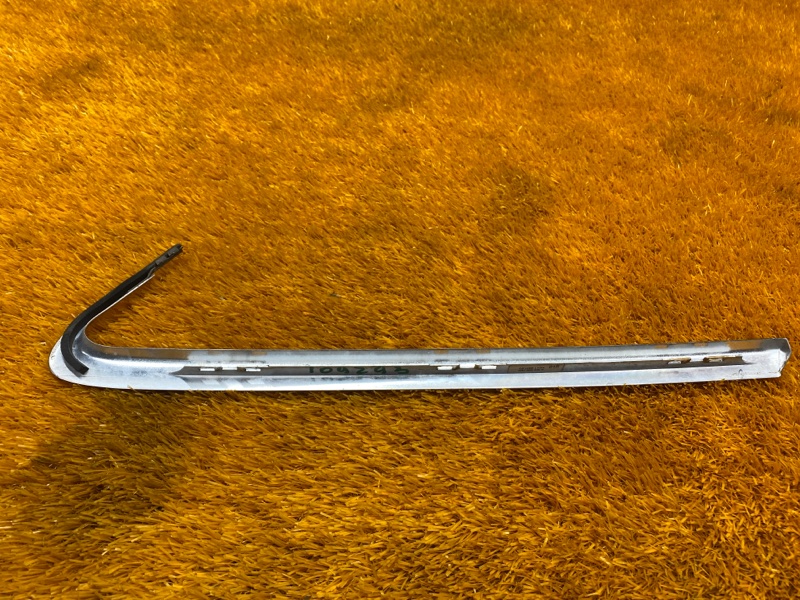 Молдинг заднего стекла, 2000 рублей, Красноярск