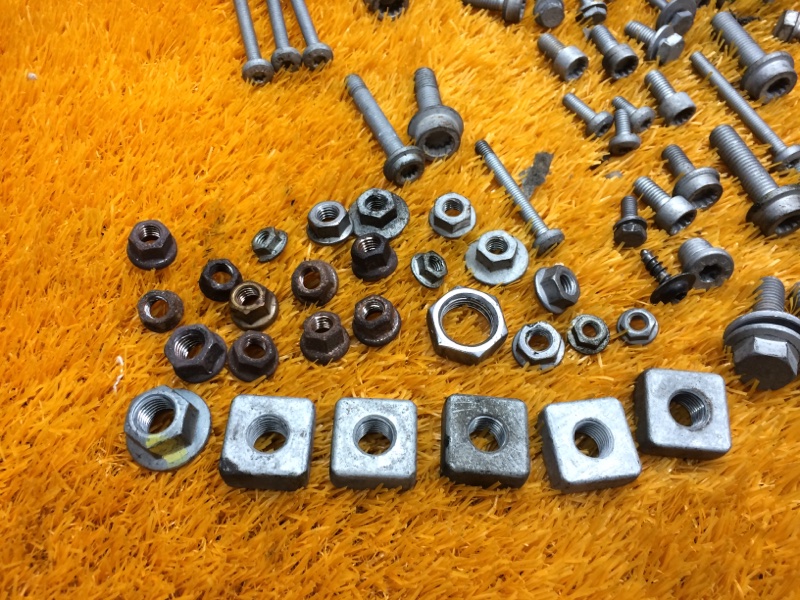 Болты и гайки ДВС, 1220 рублей, Красноярск