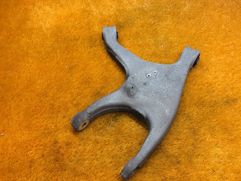 Рычаг подвески нижний, 1000 рублей, Красноярск