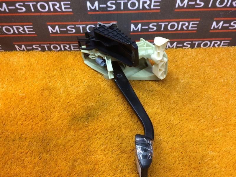 педаль тормоза, 350 рублей, Красноярск