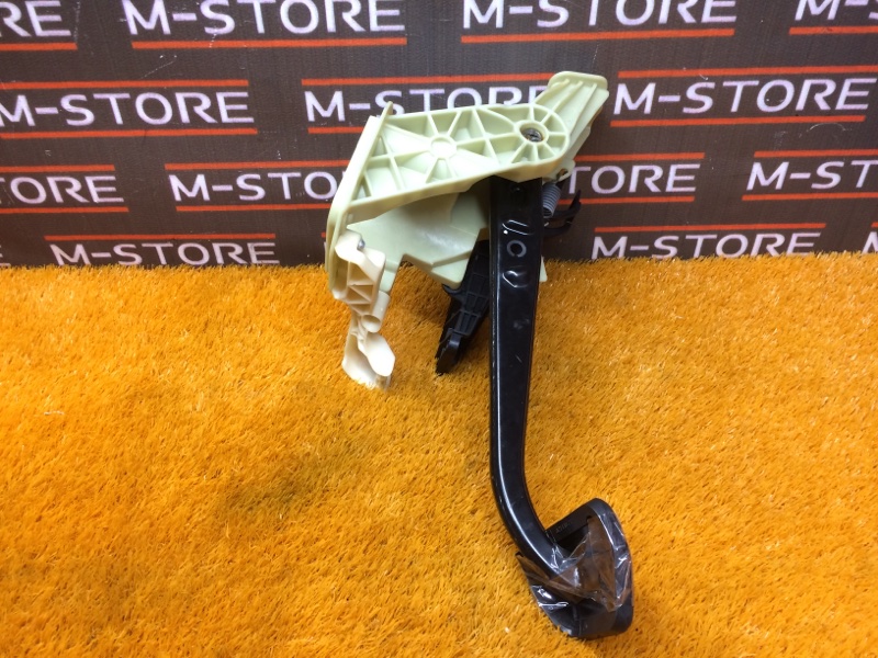 педаль тормоза, 350 рублей, Красноярск