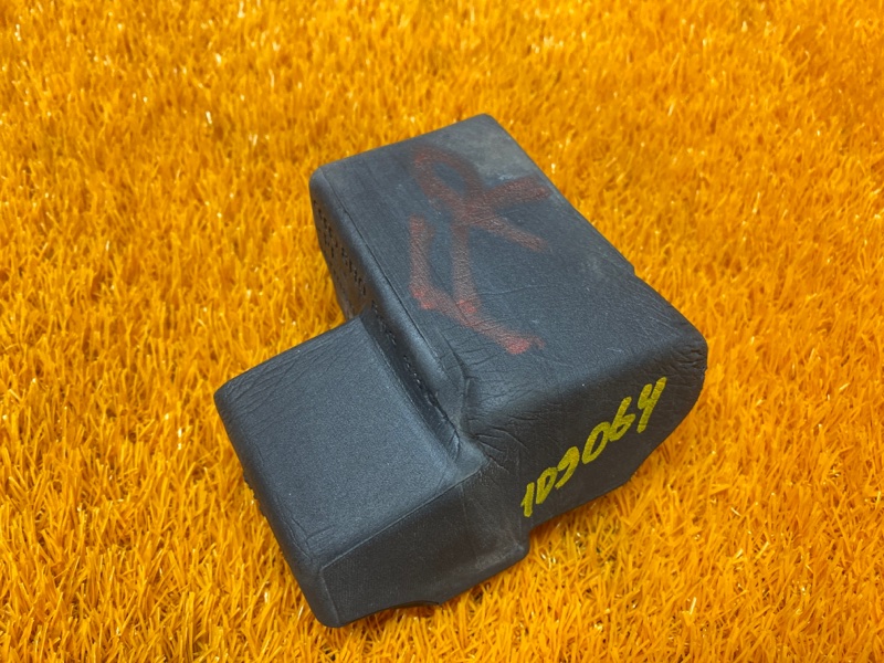 Уплотнитель капота, 340 рублей, Красноярск