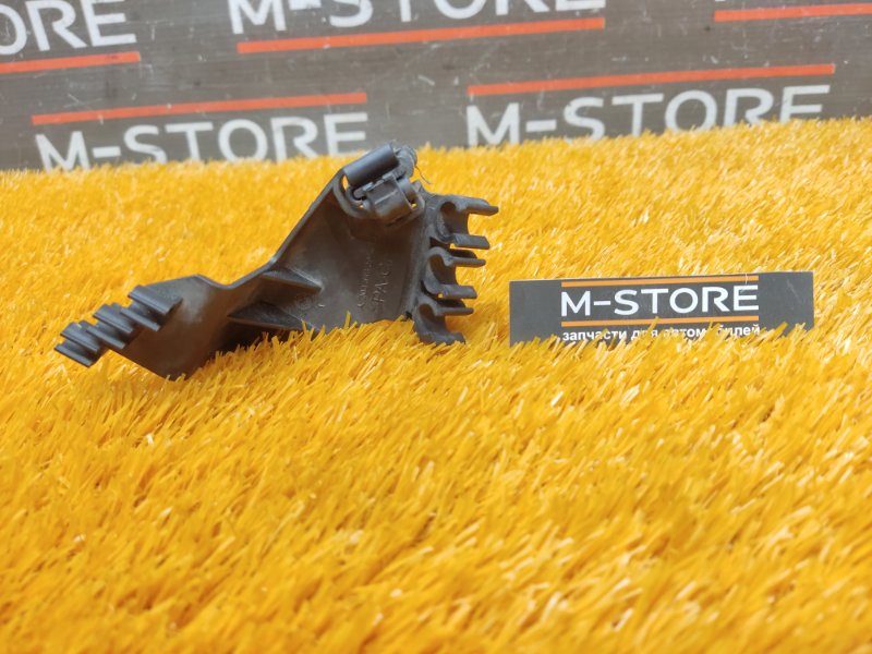 кронштейн, 300 рублей, Красноярск