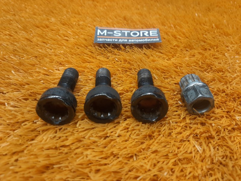 болт колесный(секретка), 860 рублей, Красноярск