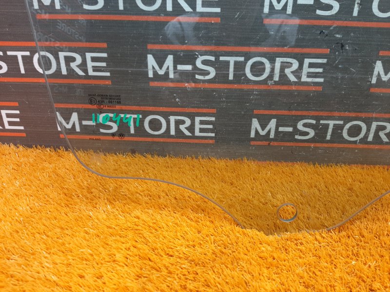 Стекло боковое, 860 рублей, Красноярск