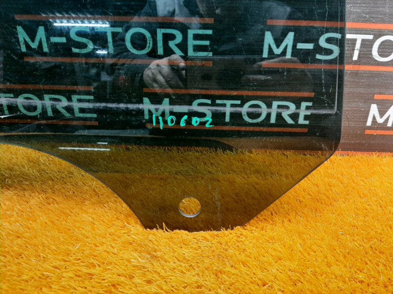 Стекло боковое, 540 рублей, Красноярск